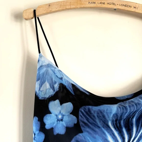 NWT blue floral print Forever 21 slip dress Juniors S - Picture 4 of 11